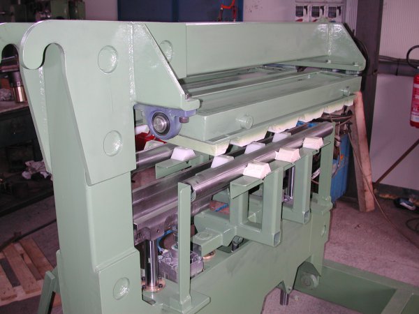 Attrezzatura di piega cupolini di copertura in lamiera sagomata